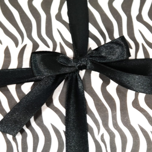 Geschenkverpackung, schwarz-weiß, Zebraprint
