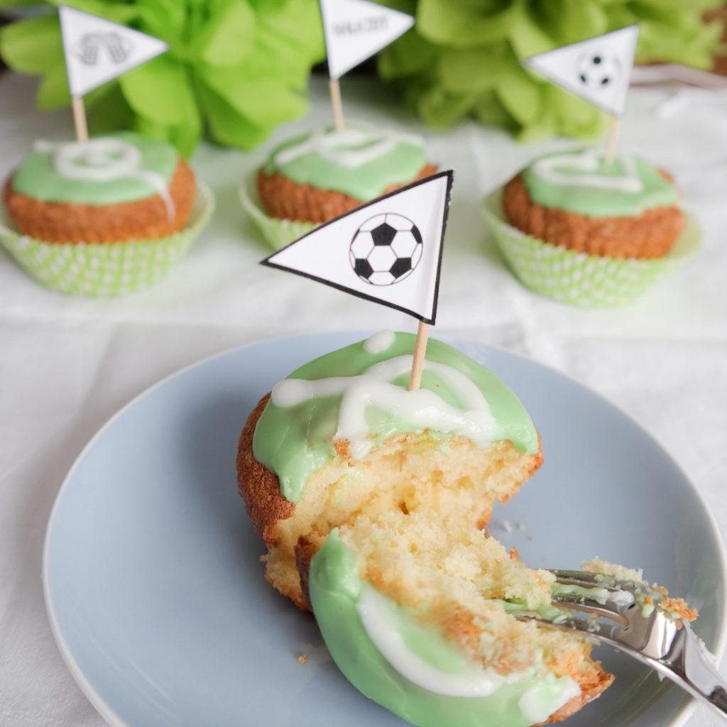 Schnelle Muffins mit Joghurt - Aus Liebe zum Geschenk. - SchönHerum Schnelle Muffins mit Joghurt - Aus Liebe zum Geschenk. - SchönHerum